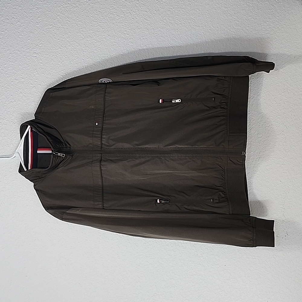 Tommy Hilfiger Light Jacket waterproof Men's Size Large.